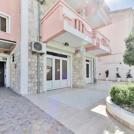 Garni Hotel Koral Budva Eksteriør billede