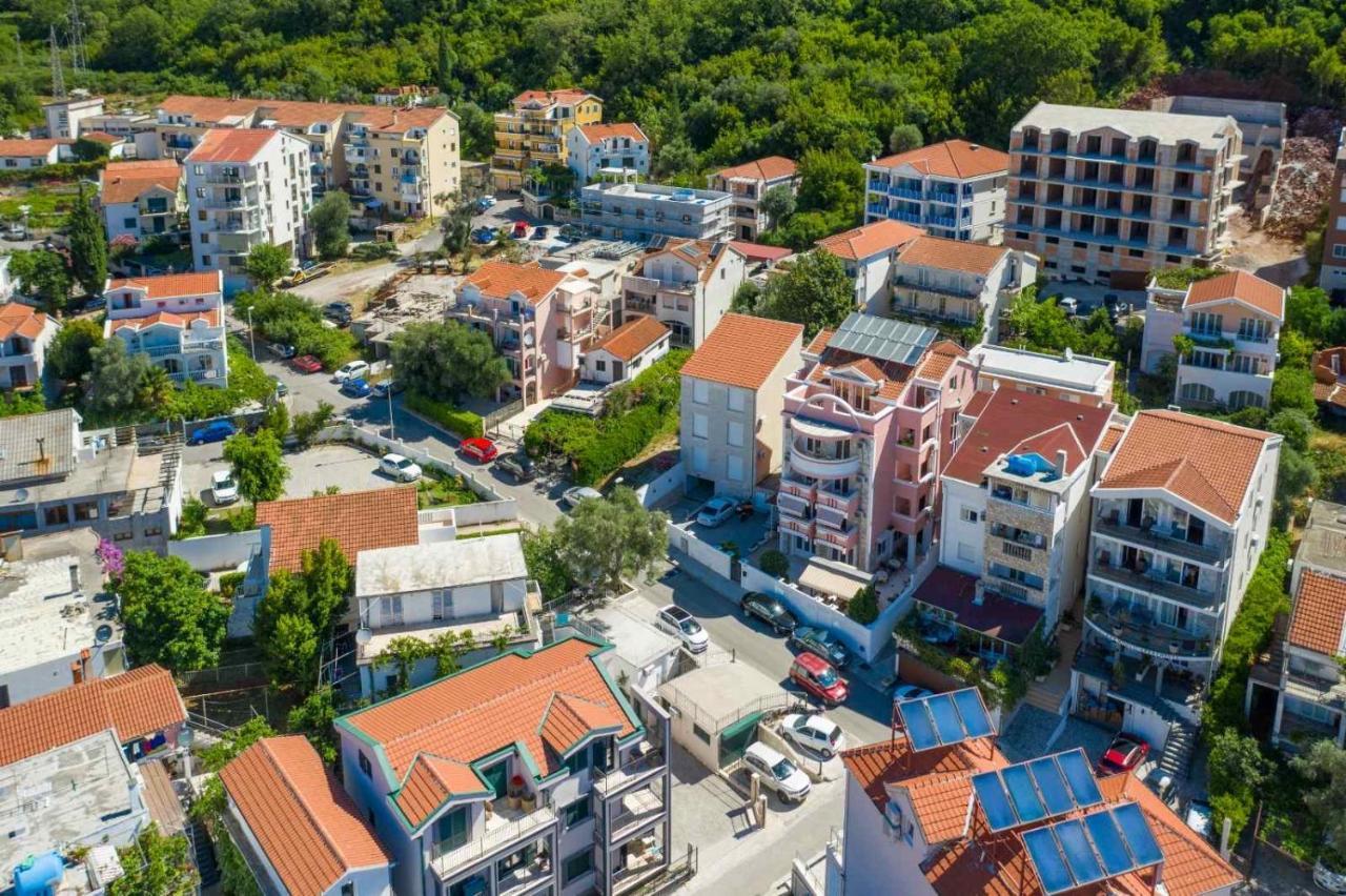 Garni Hotel Koral Budva Eksteriør billede