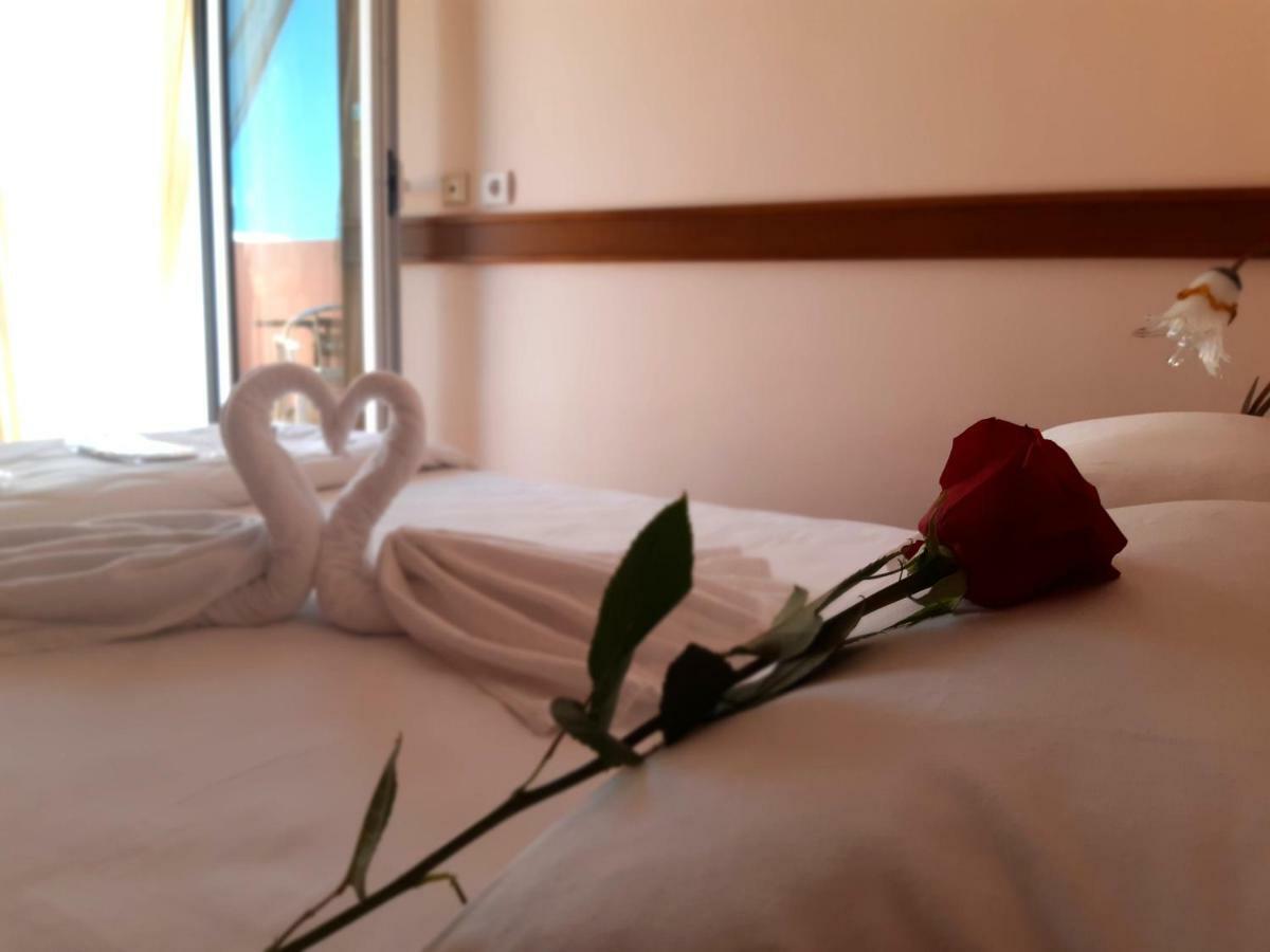 Garni Hotel Koral Budva Eksteriør billede